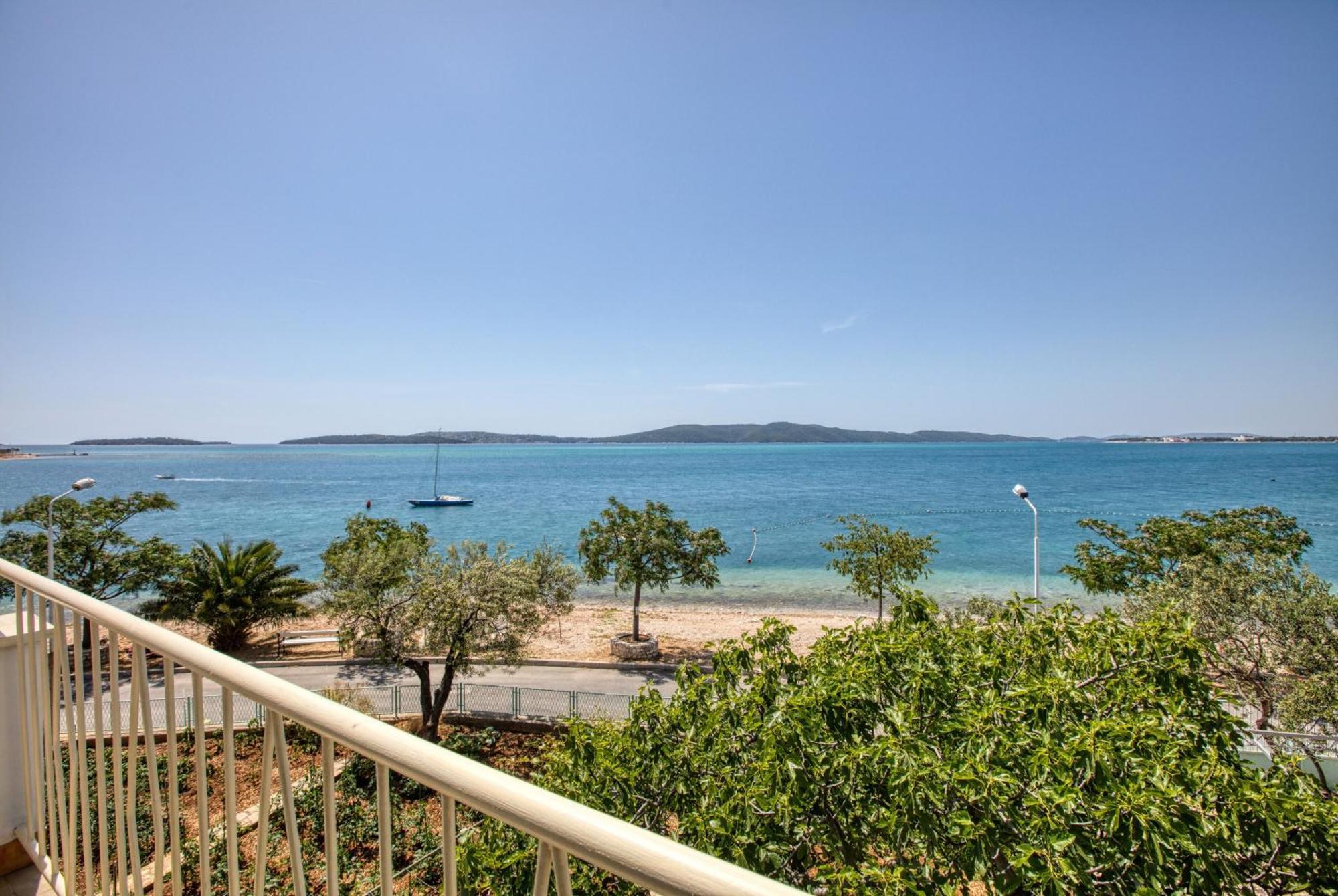 Family Friendly Seaside Apartments Brodarica, Sibenik - 4833 Brodarica  Exterior photo