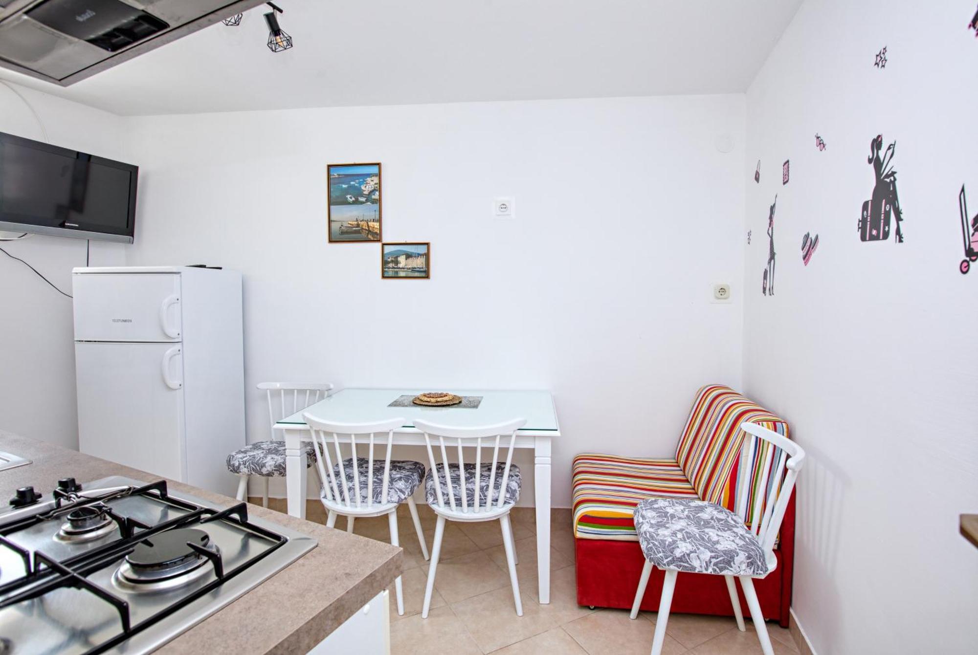 Family Friendly Seaside Apartments Brodarica, Sibenik - 4833 Brodarica  Exterior photo